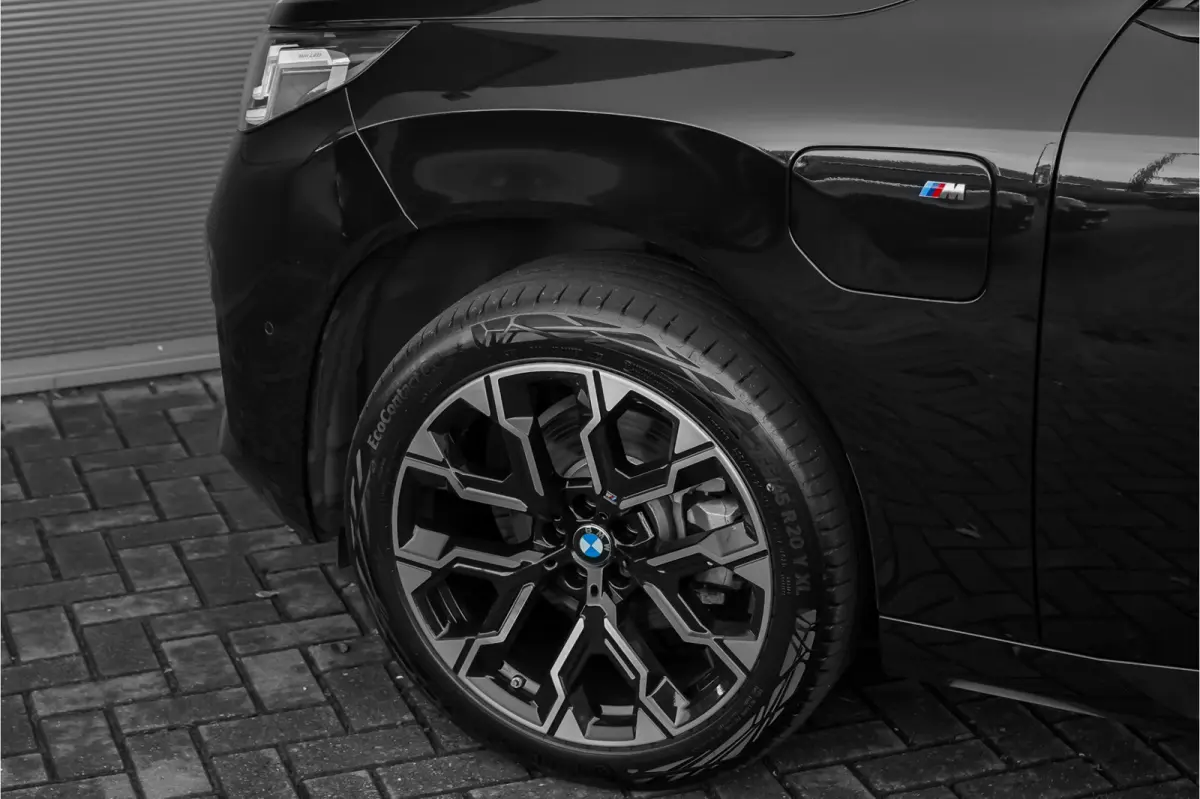 30e xDrive M-Sport H/K Pano HUD Driving Assist Plus 360°