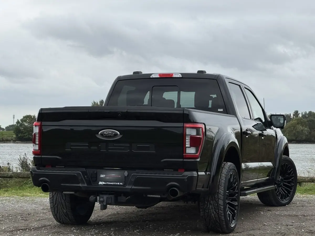 USA LARIAT SPORT WIDEBODY 5.0L V8, LAGE BIJTELLING, 1E EIG, DEALER ONDERHOUDEN, FULLY LOADED