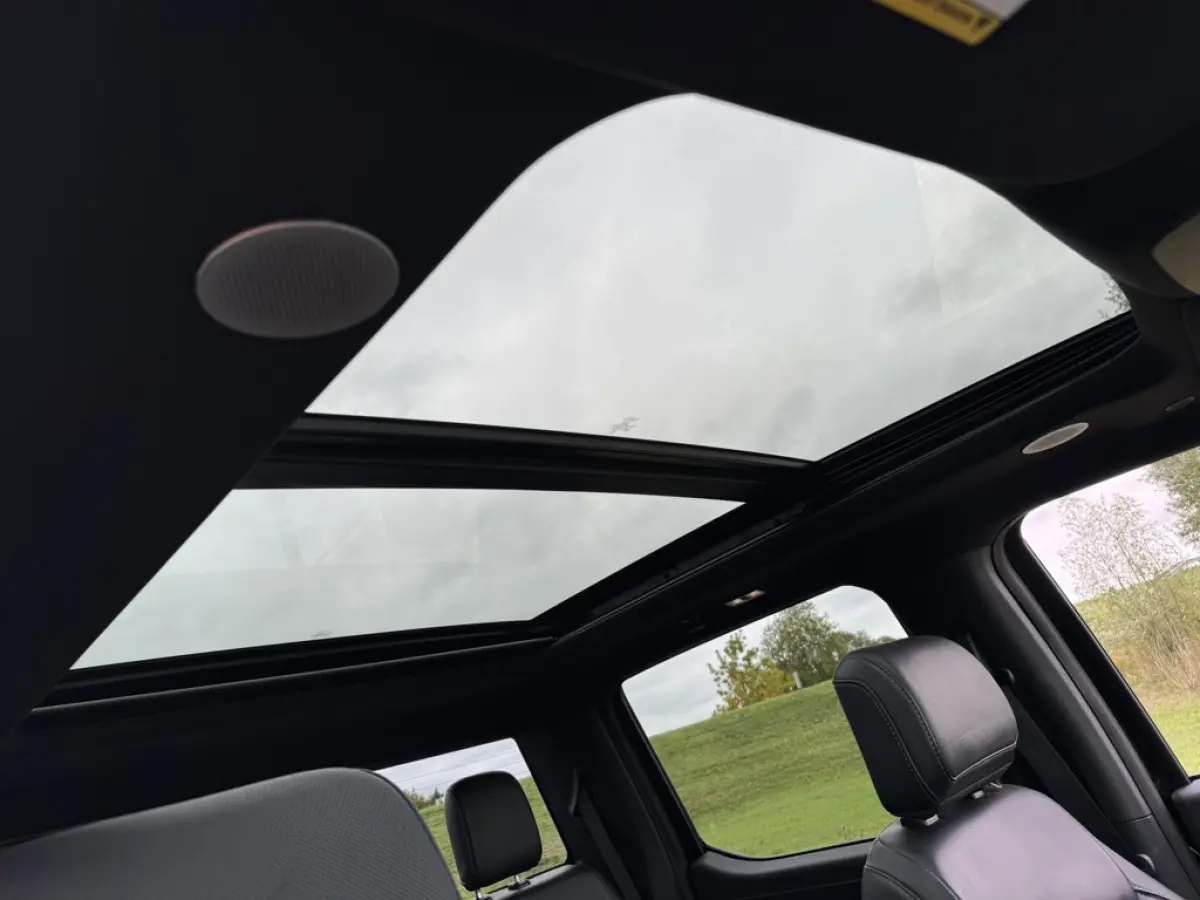 USA LARIAT SPORT WIDEBODY 5.0L V8, LAGE BIJTELLING, 1E EIG, DEALER ONDERHOUDEN, FULLY LOADED