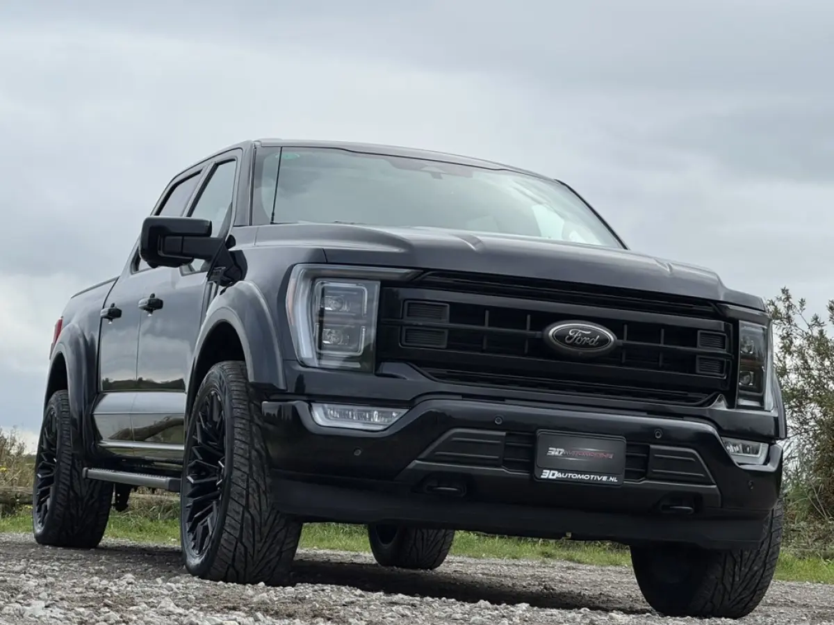 USA LARIAT SPORT WIDEBODY 5.0L V8, LAGE BIJTELLING, 1E EIG, DEALER ONDERHOUDEN, FULLY LOADED