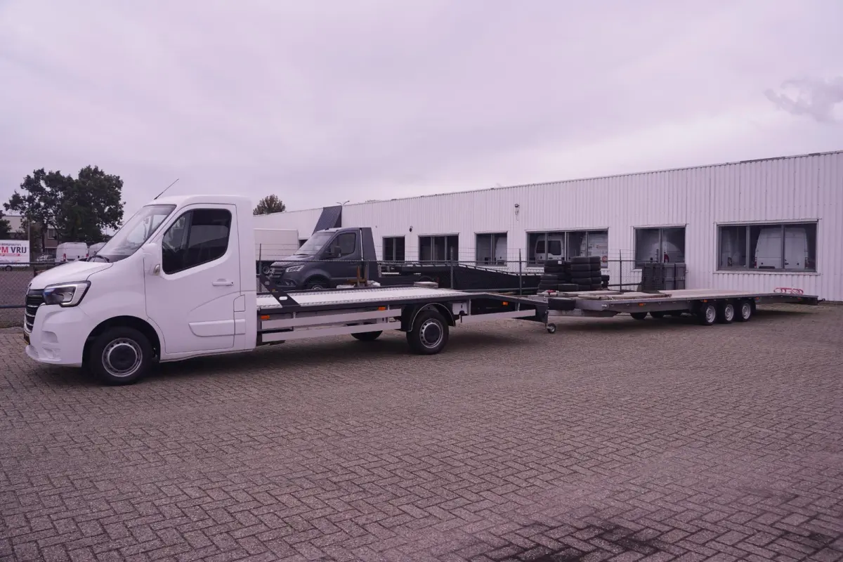 2.3 dCi 165 pk Autotransporter Marge Auto Airco, Cruise Control, 1.323 kg Laadvermogen, 3-Zits