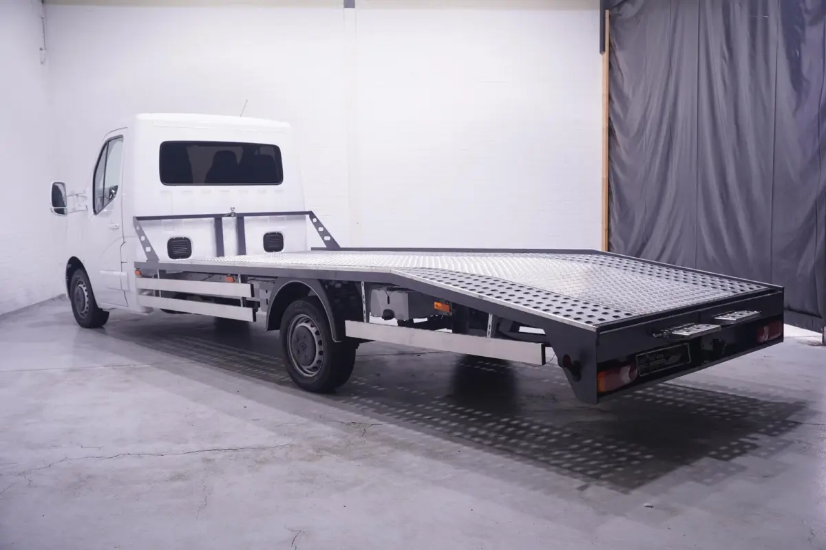 2.3 dCi 165 pk Autotransporter Marge Auto Airco, Cruise Control, 1.323 kg Laadvermogen, 3-Zits