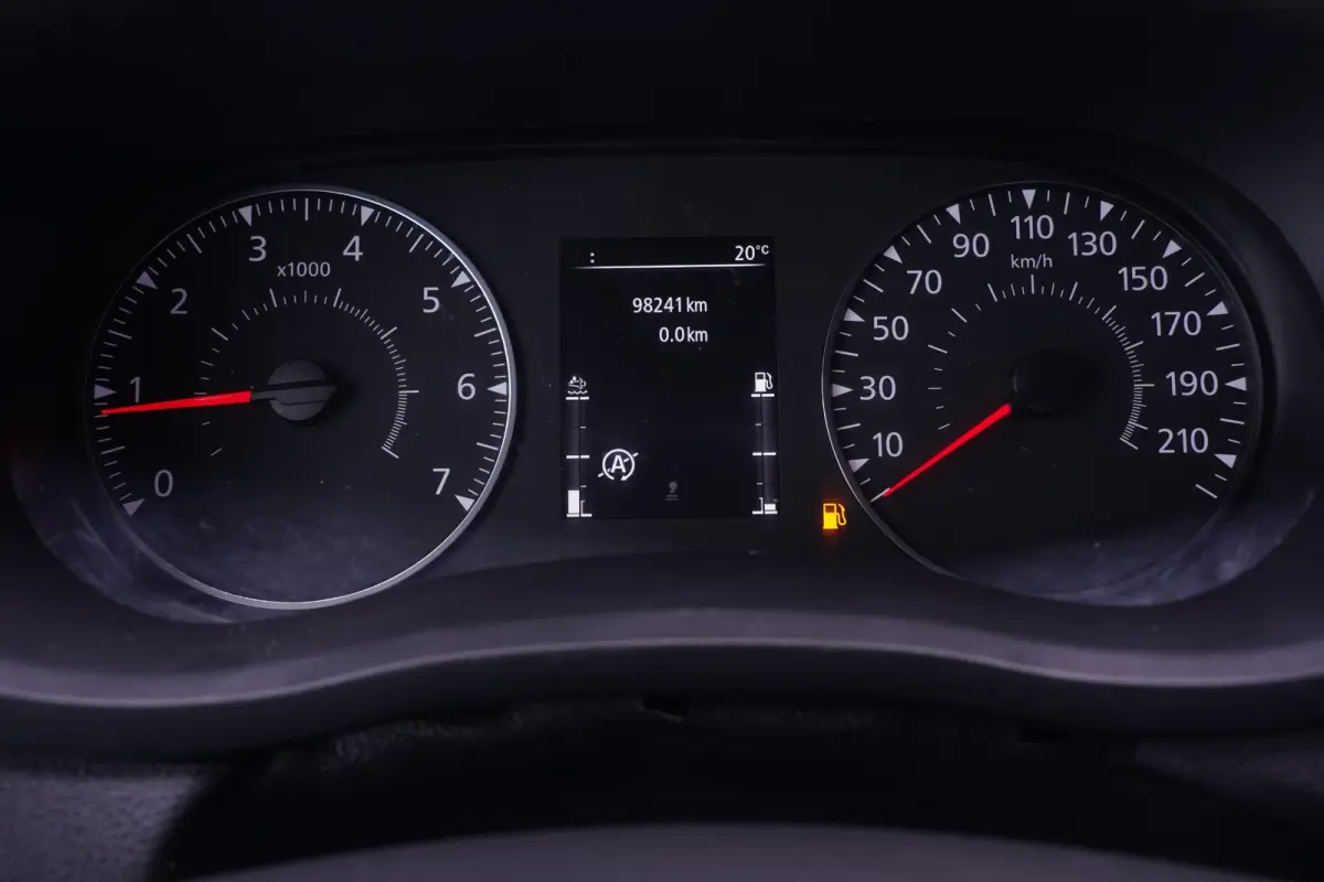 2.3 dCi 165 pk Autotransporter Marge Auto Airco, Cruise Control, 1.323 kg Laadvermogen, 3-Zits