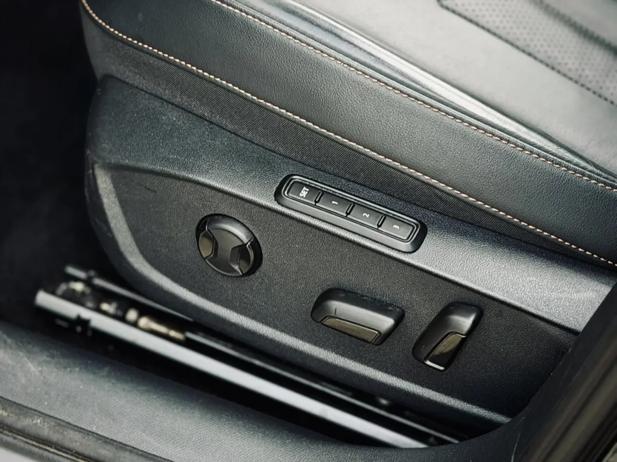 1.4 e-Hybrid VZ Performance Pano|Kuip|Leder