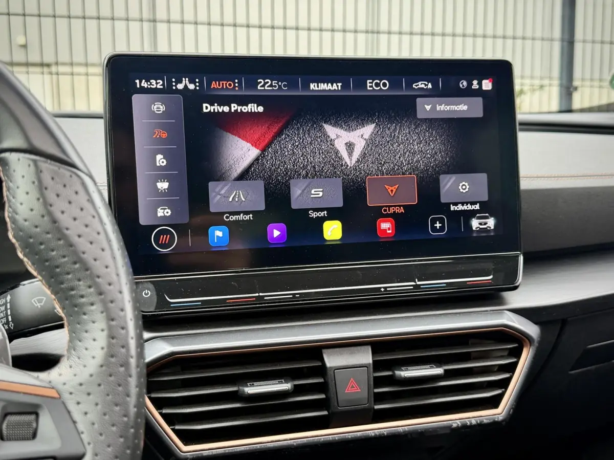 1.4 e-Hybrid VZ Performance Pano|Kuip|Leder