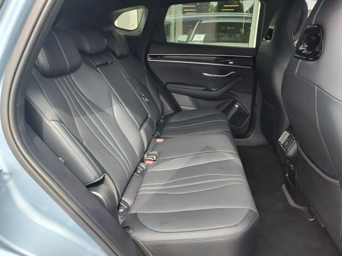 1.5 T DM-i AWD DESIGN Sunroof | 4x4 | Leder | HUD | 360 Camera