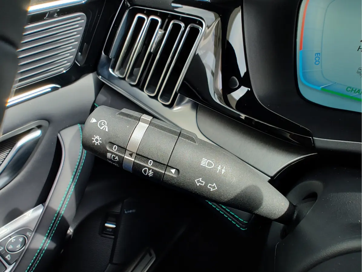 1.5 T DM-i AWD DESIGN Sunroof | 4x4 | Leder | HUD | 360 Camera