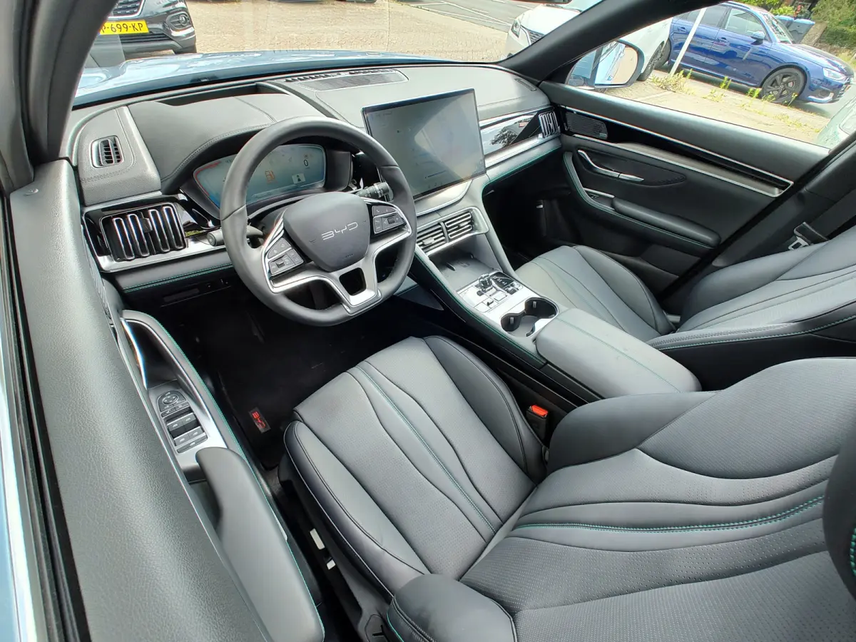 1.5 T DM-i AWD DESIGN Sunroof | 4x4 | Leder | HUD | 360 Camera