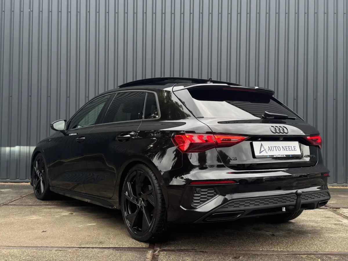 40 TFSI e S-Line Memory, PANO, RS