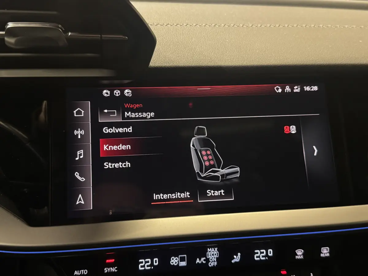 40 TFSI e S-Line Memory, PANO, RS