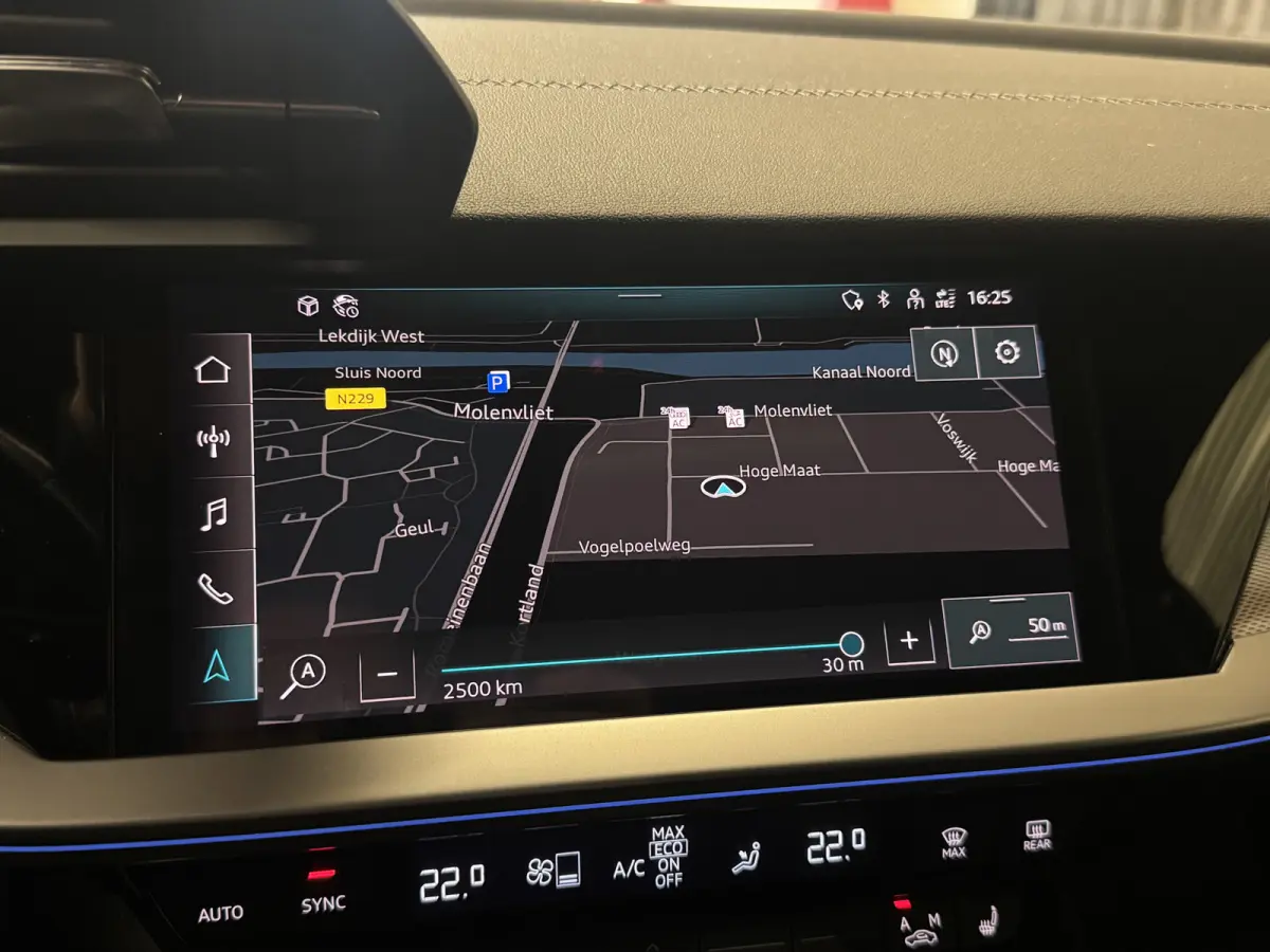 40 TFSI e S-Line Memory, PANO, RS