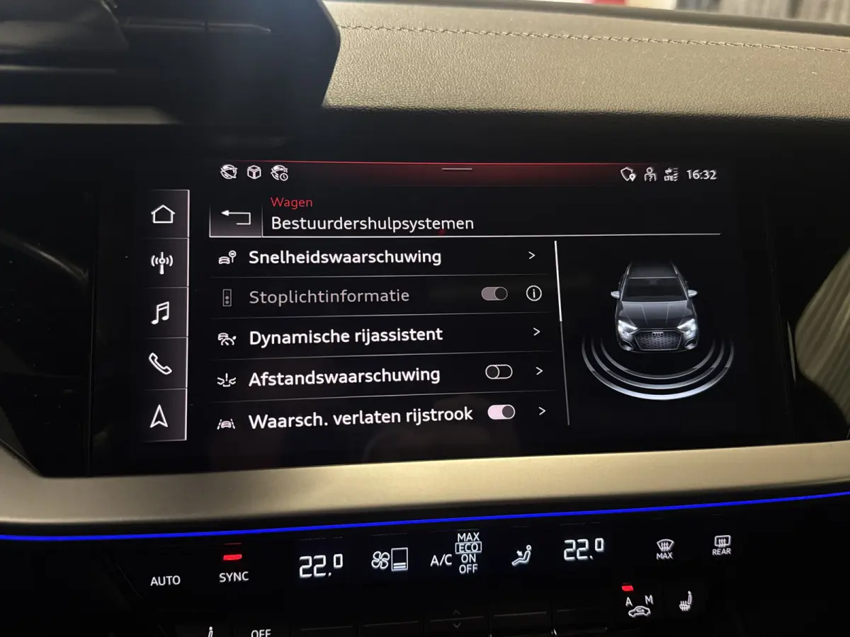 40 TFSI e S-Line Memory, PANO, RS