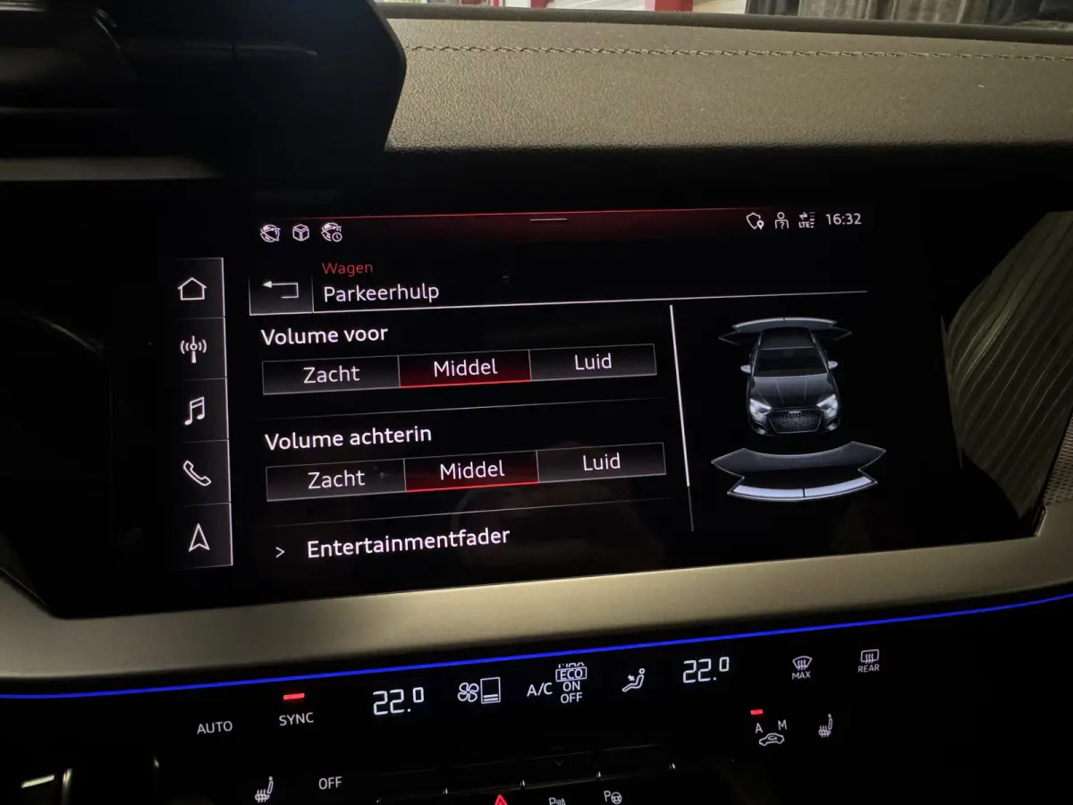 40 TFSI e S-Line Memory, PANO, RS