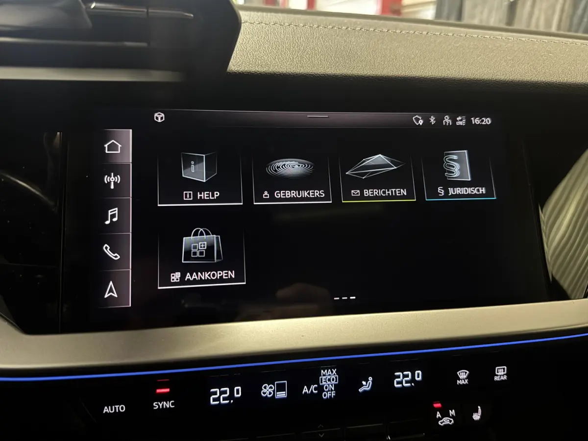 40 TFSI e S-Line Memory, PANO, RS