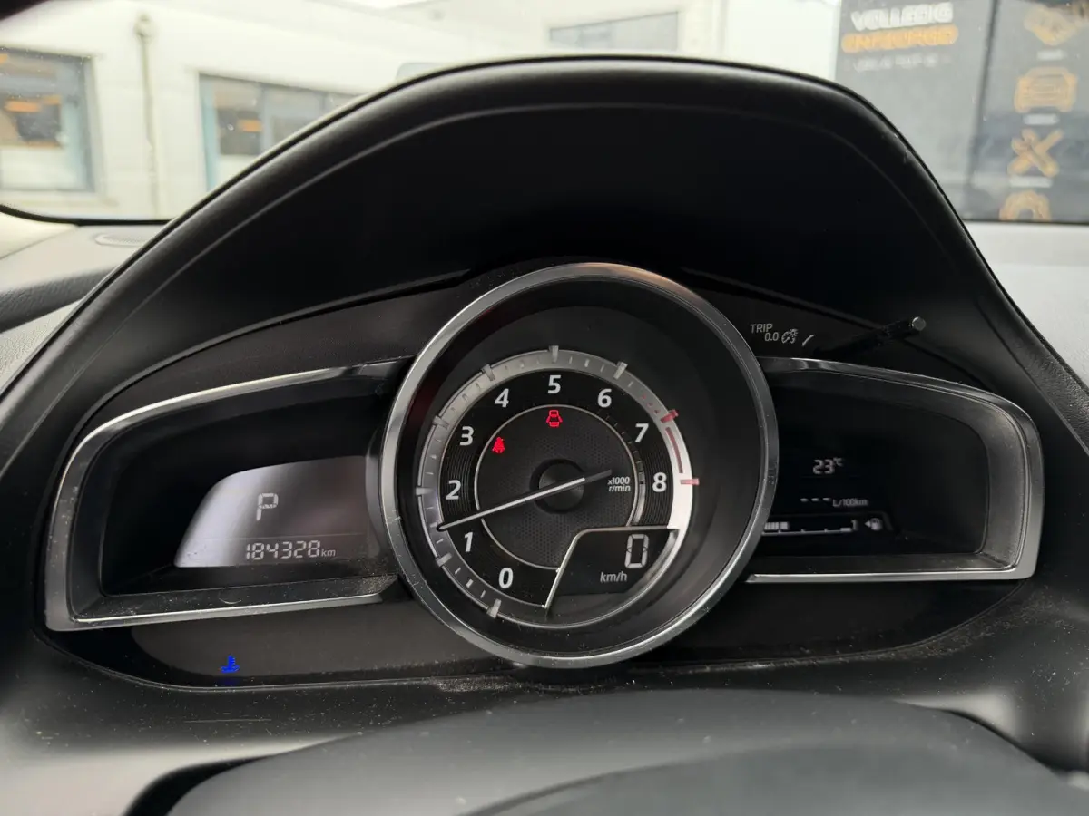 2.0 SkyActiv-G 120 GT-M 120PK | AUTOMAAT | NL AUTO | NAP | Trekhaak | Achteruitrijcamera | BOSE Audio | Head Up Display | Stoelverwarming | Dodehoekdectectie | Navigatie | Led Koplampen | Ke