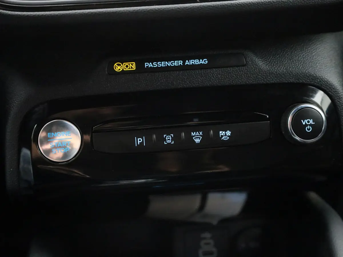 2.5 PHEV ST-Line | Apple Carplay/Android Auto | Achteruitrijcamera | Winterpakket | Lichtmetalen Velgen |