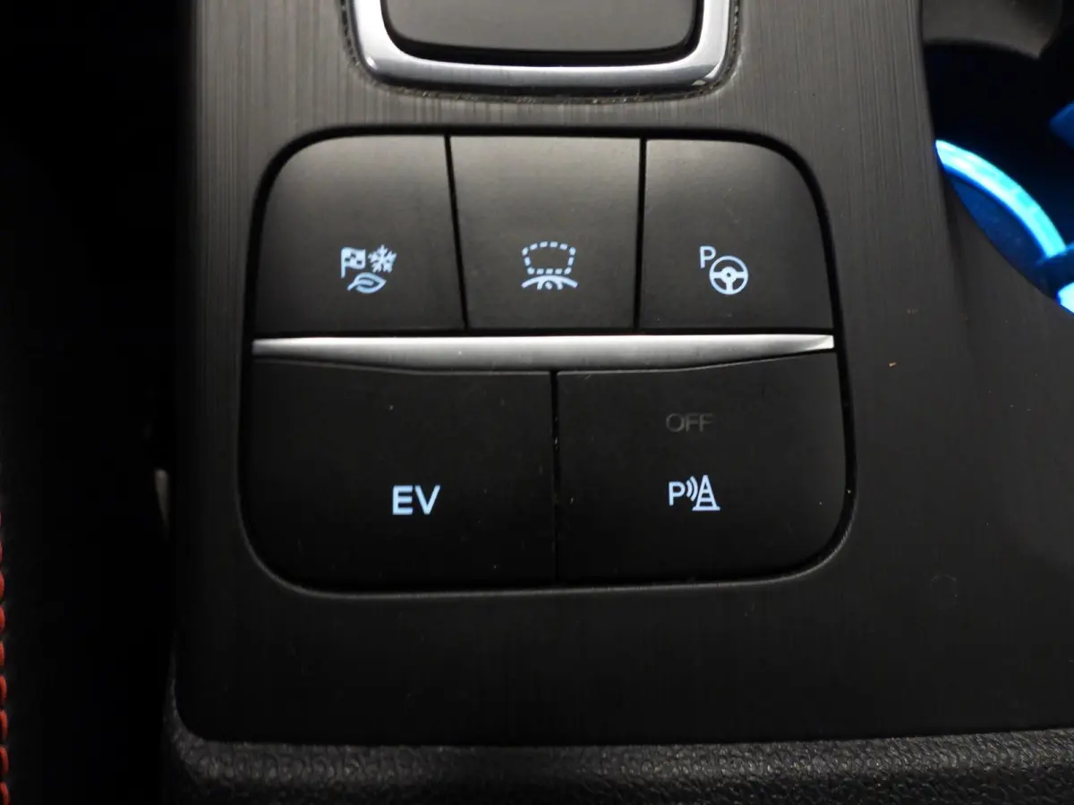 2.5 PHEV Plug-In ST-Line X NAVI/CAMERA/LED/B&O/HEAD-UP/18"LMV!