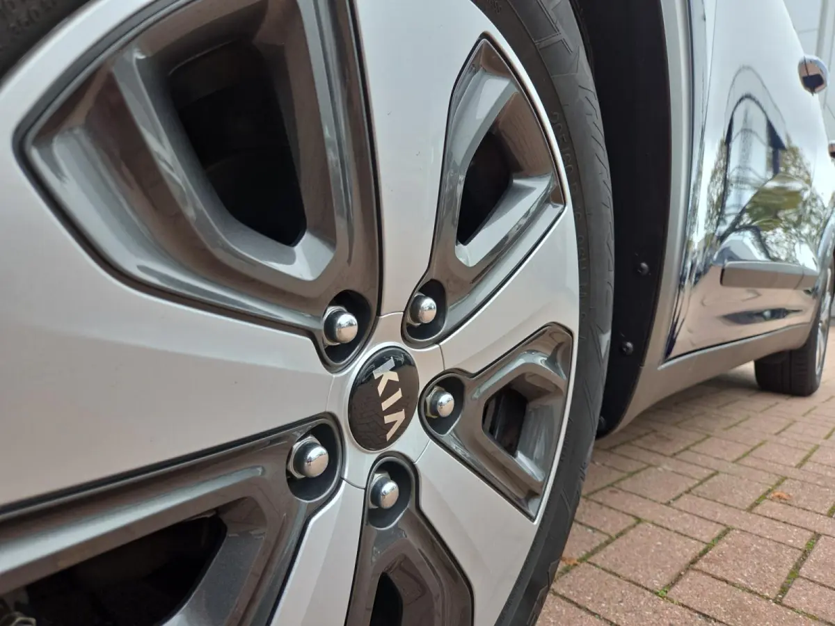 1.6i Hybrid DynamicPlusLine | Automaat | Trekhaak | Stoelverwarming | Dodehoek detectie | Leder | Camera | Carplay & Android | Cruise Control Adaptief | NAP