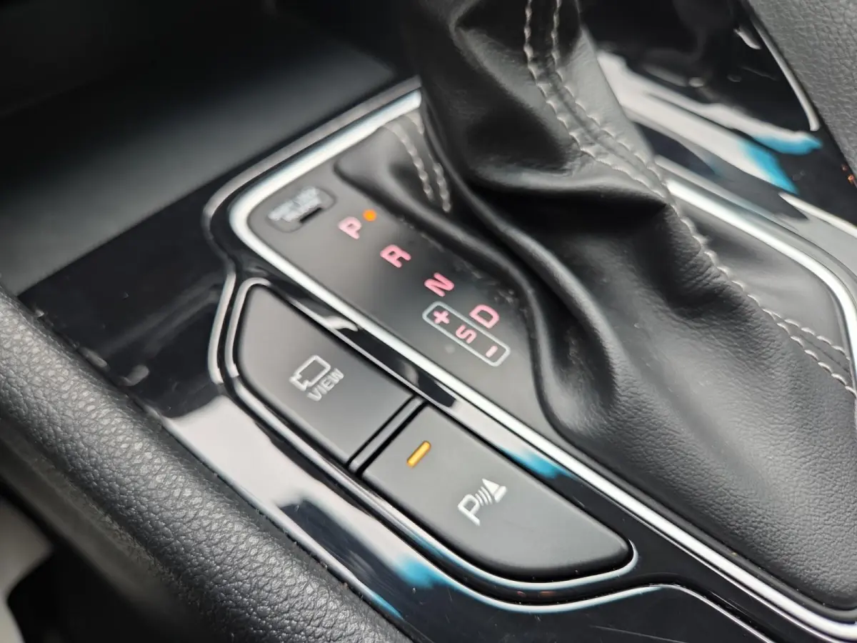 1.6i Hybrid DynamicPlusLine | Automaat | Trekhaak | Stoelverwarming | Dodehoek detectie | Leder | Camera | Carplay & Android | Cruise Control Adaptief | NAP