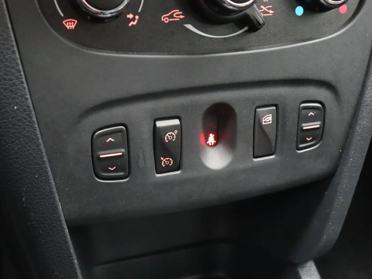 0.9 TCe S&S Ambiance | Cruise Control | Navigatie | Airco |