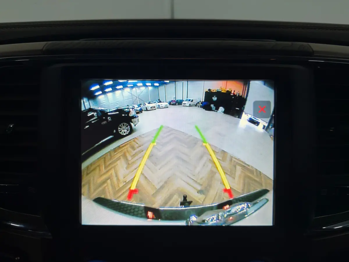1500 5.7 V8 Quad Cab 6'4|NAP|PANO|MEMORY|INRUIL MOGELIJK|