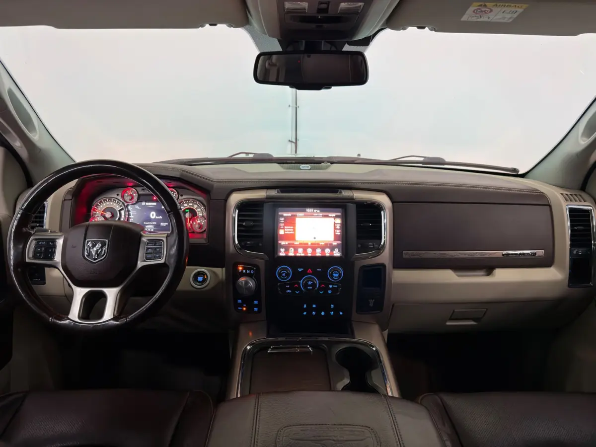1500 5.7 V8 Quad Cab 6'4|NAP|PANO|MEMORY|INRUIL MOGELIJK|