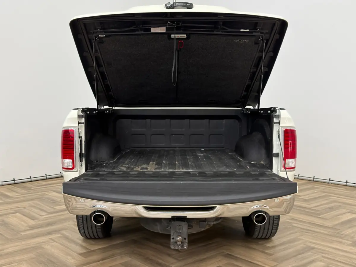 1500 5.7 V8 Quad Cab 6'4|NAP|PANO|MEMORY|INRUIL MOGELIJK|