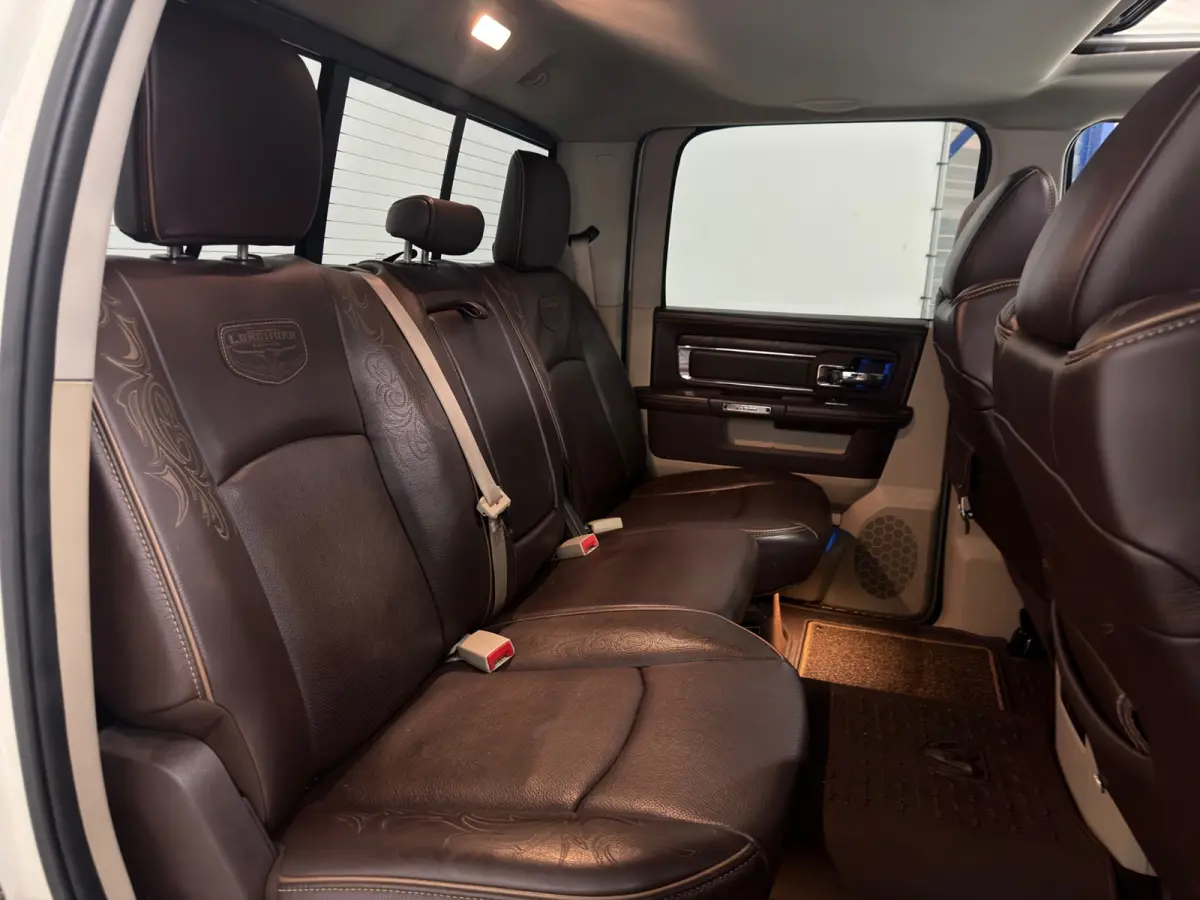 1500 5.7 V8 Quad Cab 6'4|NAP|PANO|MEMORY|INRUIL MOGELIJK|
