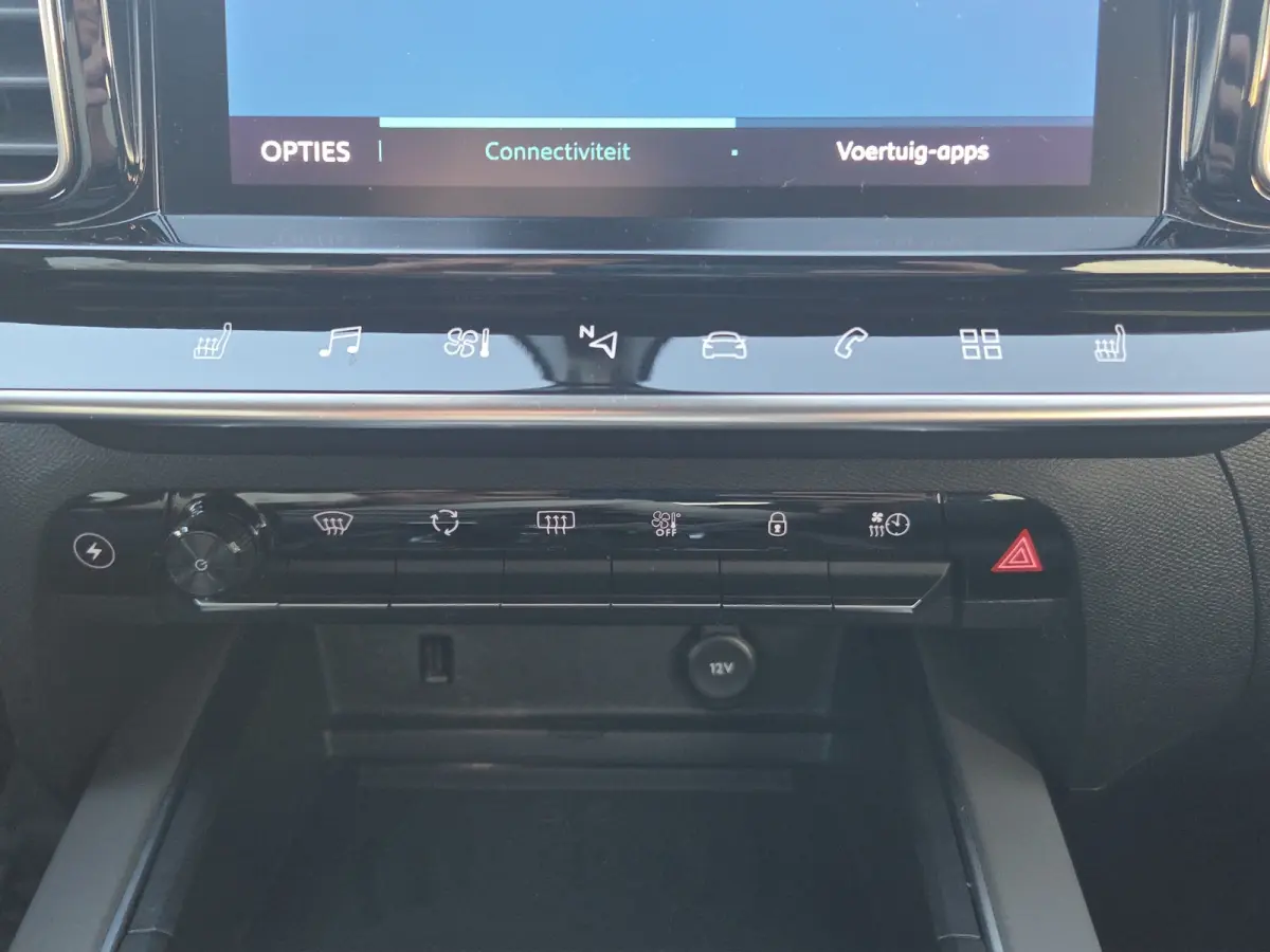 1.6 Plug-in Hybrid 225 Shine | 90% SOH | Trekhaak afneembaar | Vol leder memory stoelen met massage | Stoelverwarming | Camera | Keyless | Full map navigatie |