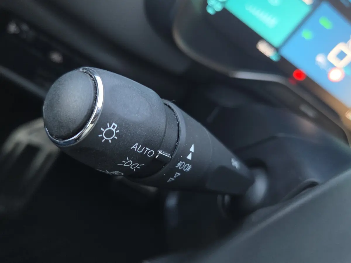 1.6 Plug-in Hybrid 225 Shine | 90% SOH | Trekhaak afneembaar | Vol leder memory stoelen met massage | Stoelverwarming | Camera | Keyless | Full map navigatie |