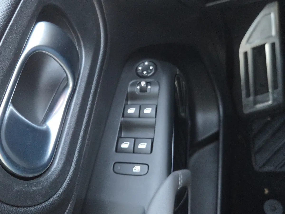 1.6 Plug-in Hybrid 225 Shine | 90% SOH | Trekhaak afneembaar | Vol leder memory stoelen met massage | Stoelverwarming | Camera | Keyless | Full map navigatie |