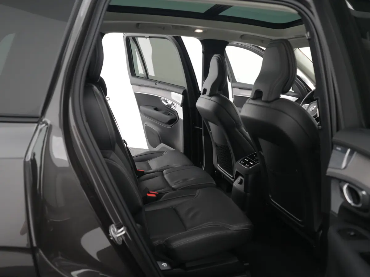 T8 Recharge AWD Ultra Dark | Luchtvering | Bowers & Wilkins | 360° | Head-Up | Massage | Panoramadak | Trekhaak
