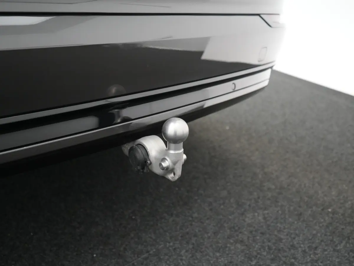 T8 Recharge AWD Ultra Dark | Luchtvering | Bowers & Wilkins | 360° | Head-Up | Massage | Panoramadak | Trekhaak