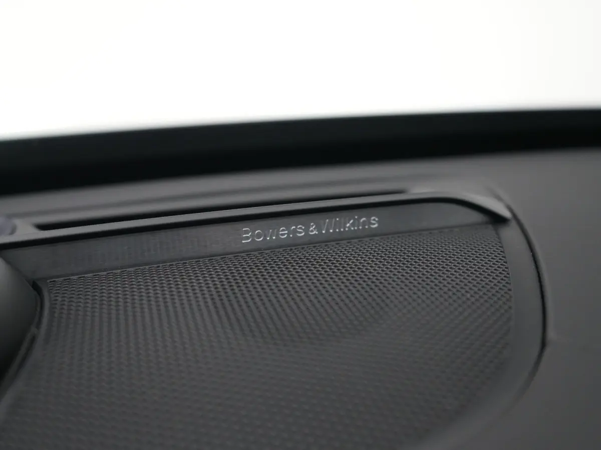T8 Recharge AWD Ultra Dark | Luchtvering | Bowers & Wilkins | 360° | Head-Up | Massage | Panoramadak | Trekhaak