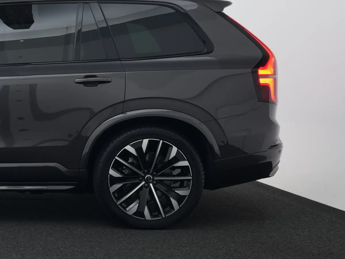 T8 Recharge AWD Ultra Dark | Luchtvering | Bowers & Wilkins | 360° | Head-Up | Massage | Panoramadak | Trekhaak