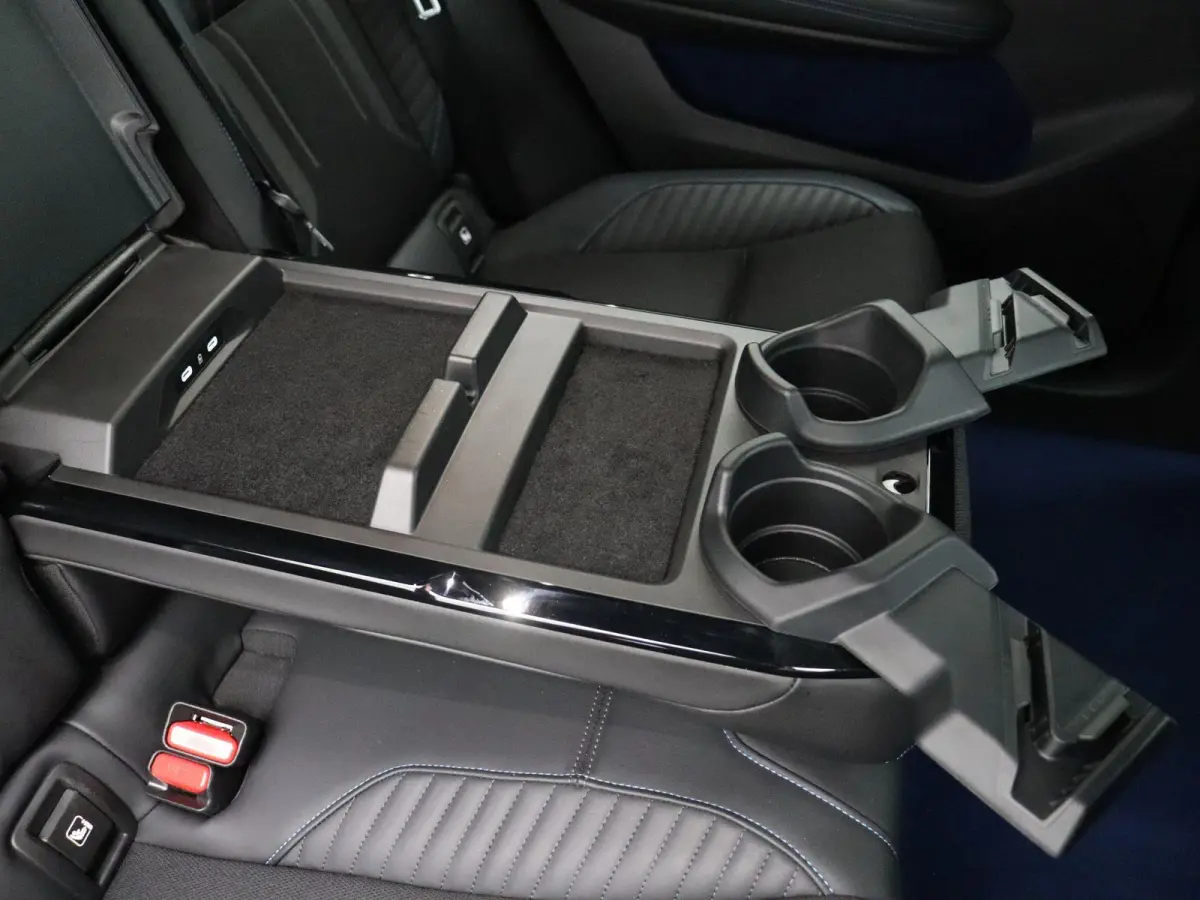 EV87 long range esprit Alpine | Stoel en stuur verwarming | elektrische kofferklep | 98% SOH |