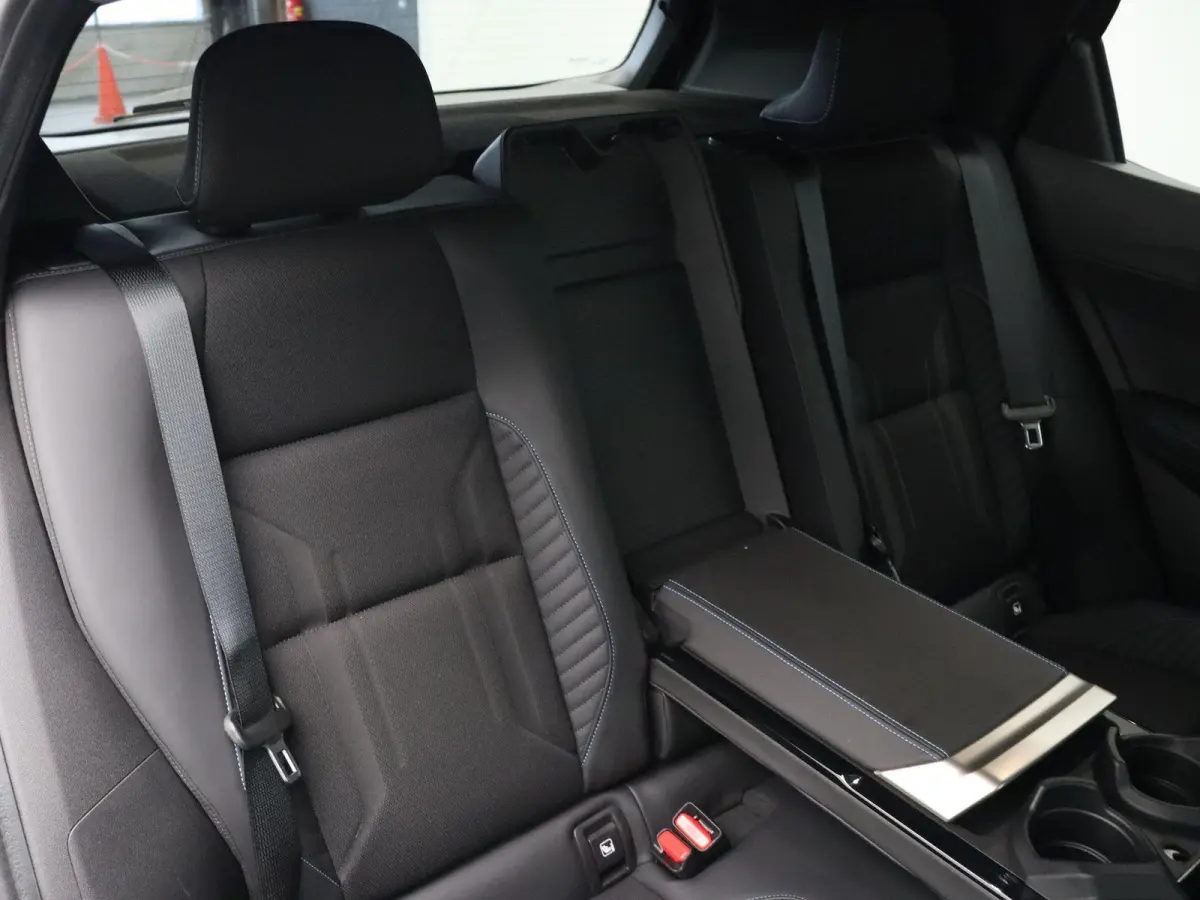 EV87 long range esprit Alpine | Stoel en stuur verwarming | elektrische kofferklep | 98% SOH |