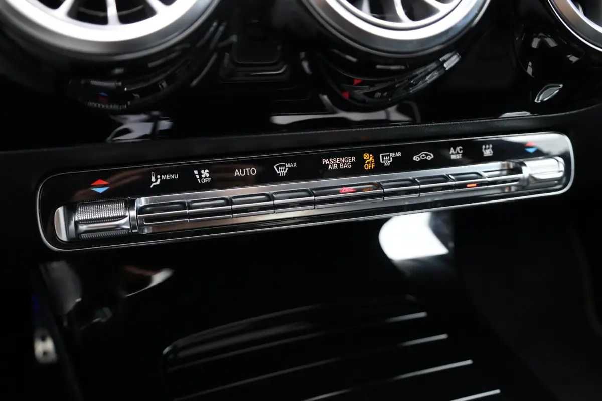 250 e AMG Limited MULTIBEAM/VIRTUAL/SFEER/LEER+S.VERWARMING+MEMORY/19" LMV/360/ACC/ECC/12 MND GARANTIE!