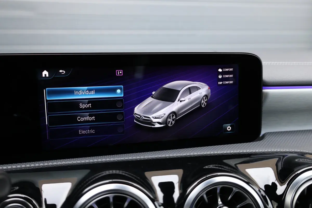 250 e AMG Limited MULTIBEAM/VIRTUAL/SFEER/LEER+S.VERWARMING+MEMORY/19" LMV/360/ACC/ECC/12 MND GARANTIE!