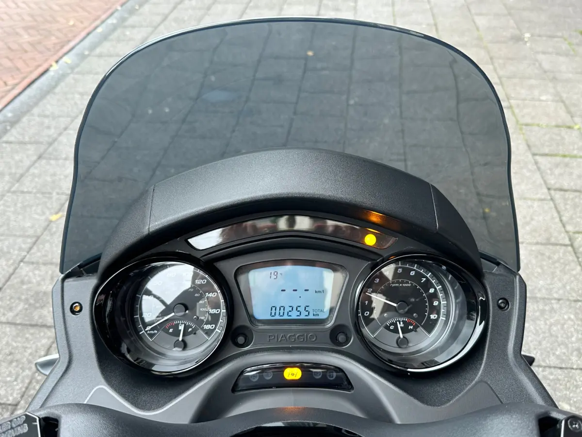 Scooter Nieuwstaat! 255KM!