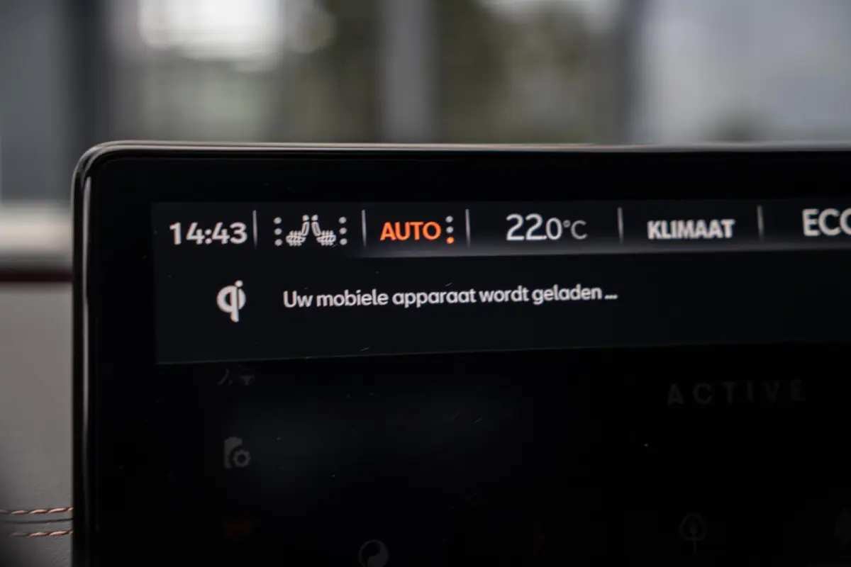 1.4 e-Hybrid VZ Copper Edition 245PK PANO / CAMERA / MEMORY / SFEERVERLICHTING