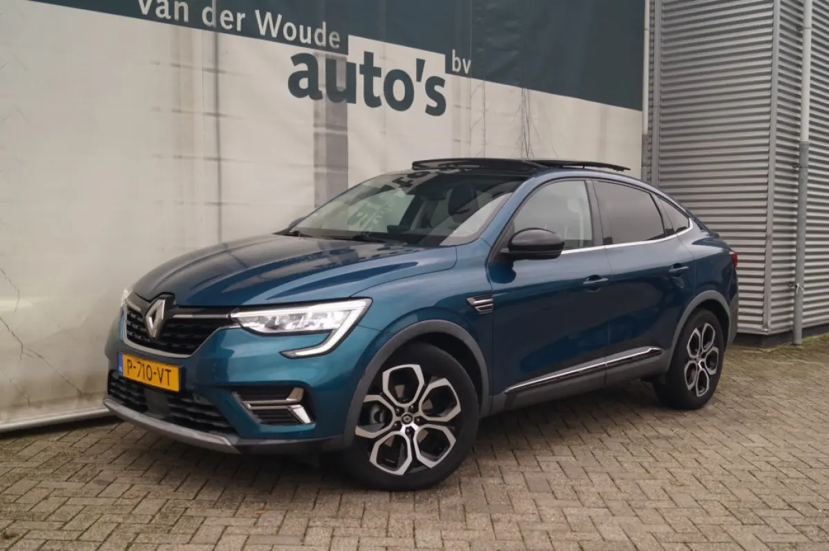 1.6 E-Tech Hybrid 145 Intens -SOH98%-PANO-LEER-TREKHAAK-