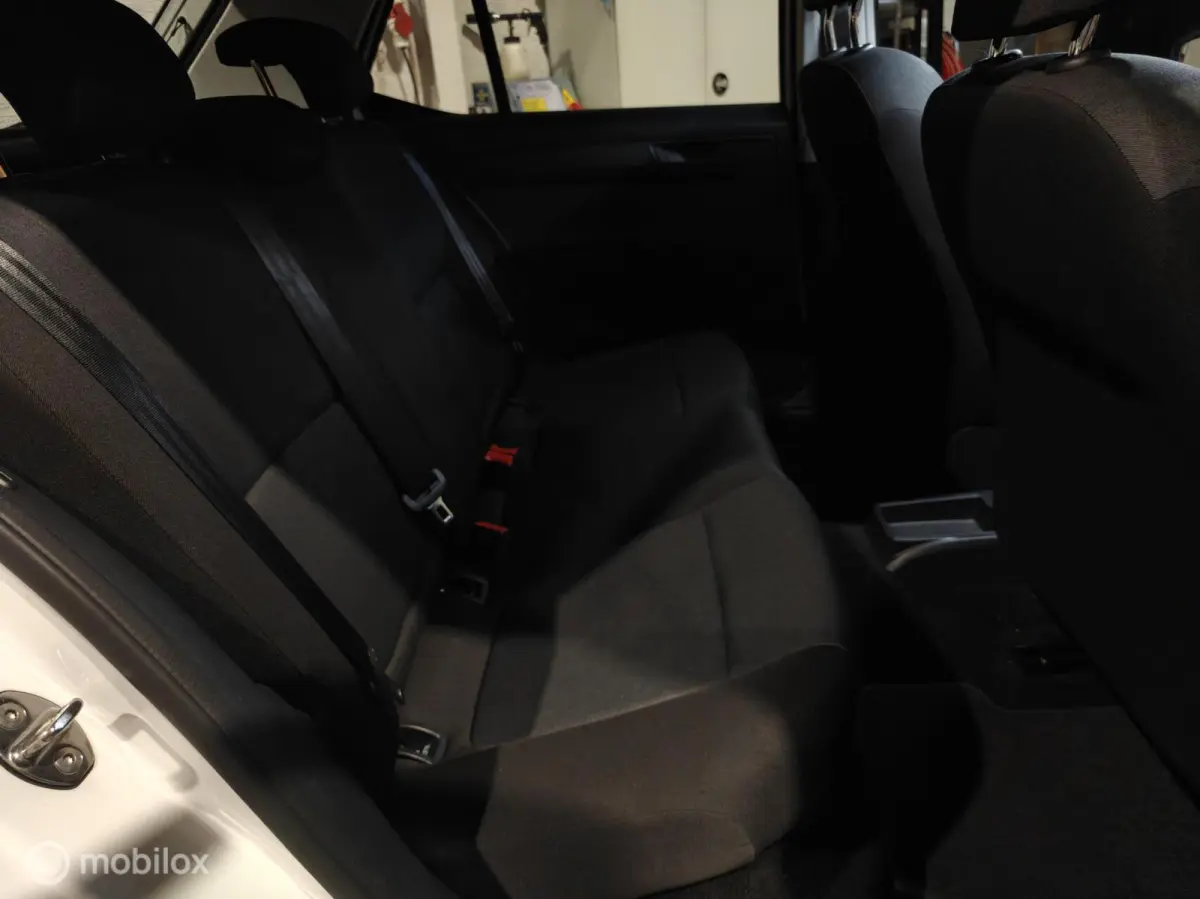 Hatchback 5-deurs 1.0 75pk Airco el.Ram. CruiseC