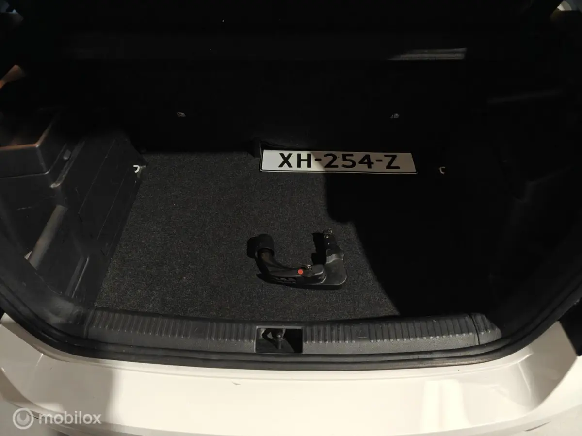 Hatchback 5-deurs 1.0 75pk Airco el.Ram. CruiseC