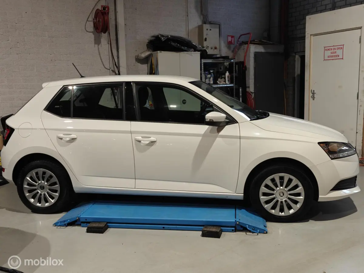 Hatchback 5-deurs 1.0 75pk Airco el.Ram. CruiseC