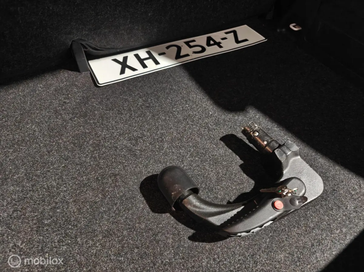 Hatchback 5-deurs 1.0 75pk Airco el.Ram. CruiseC