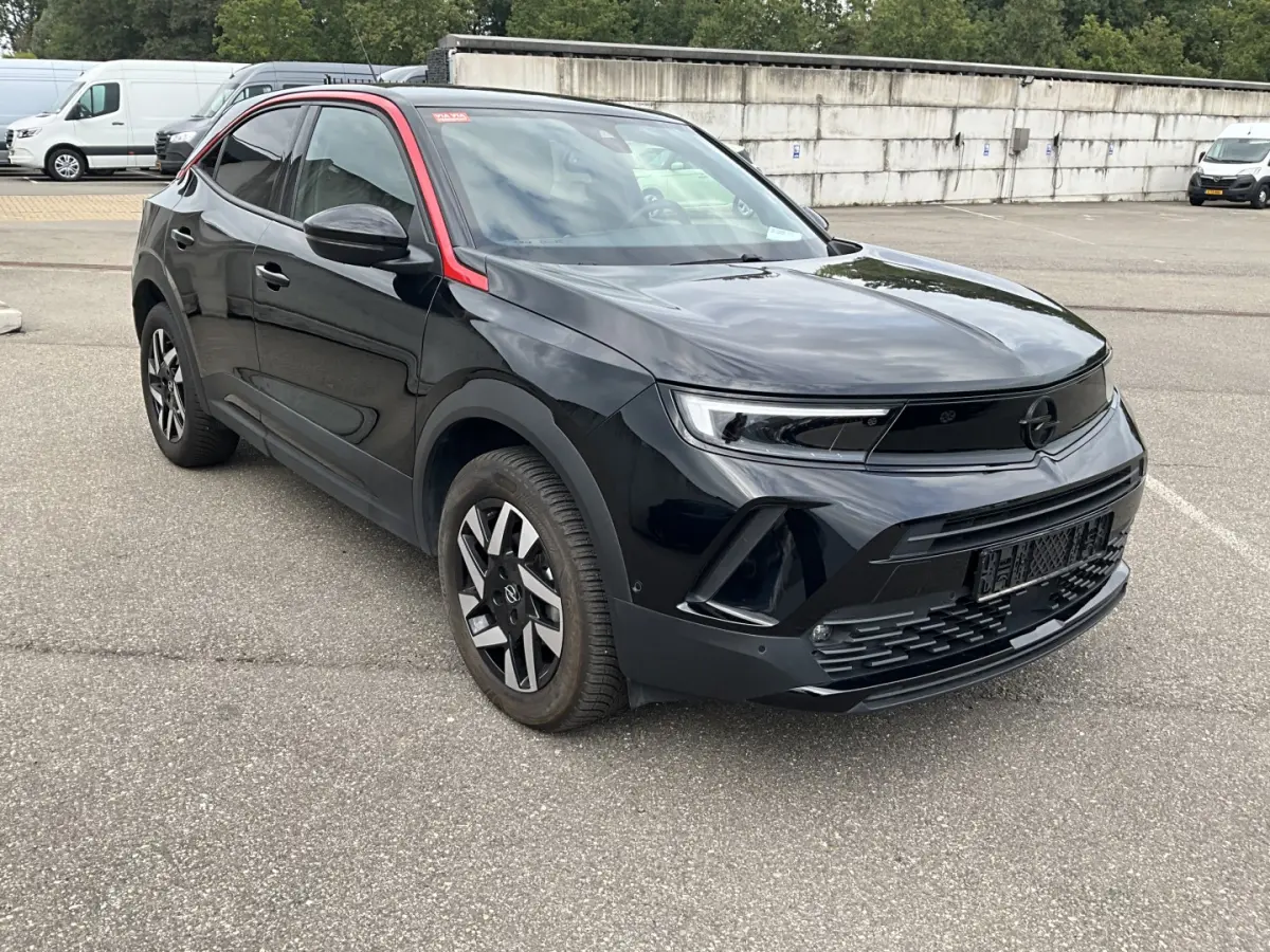 1.2 Turbo GS Line Camera | Stoelverwarming | Navigatie | 17" Lichtmetaal | Carplay | LED | Digitaal Dashboard | Parkeersensoren | Achteruitrijcamera | Afwijkende dakkleur | Apple Carplay/And