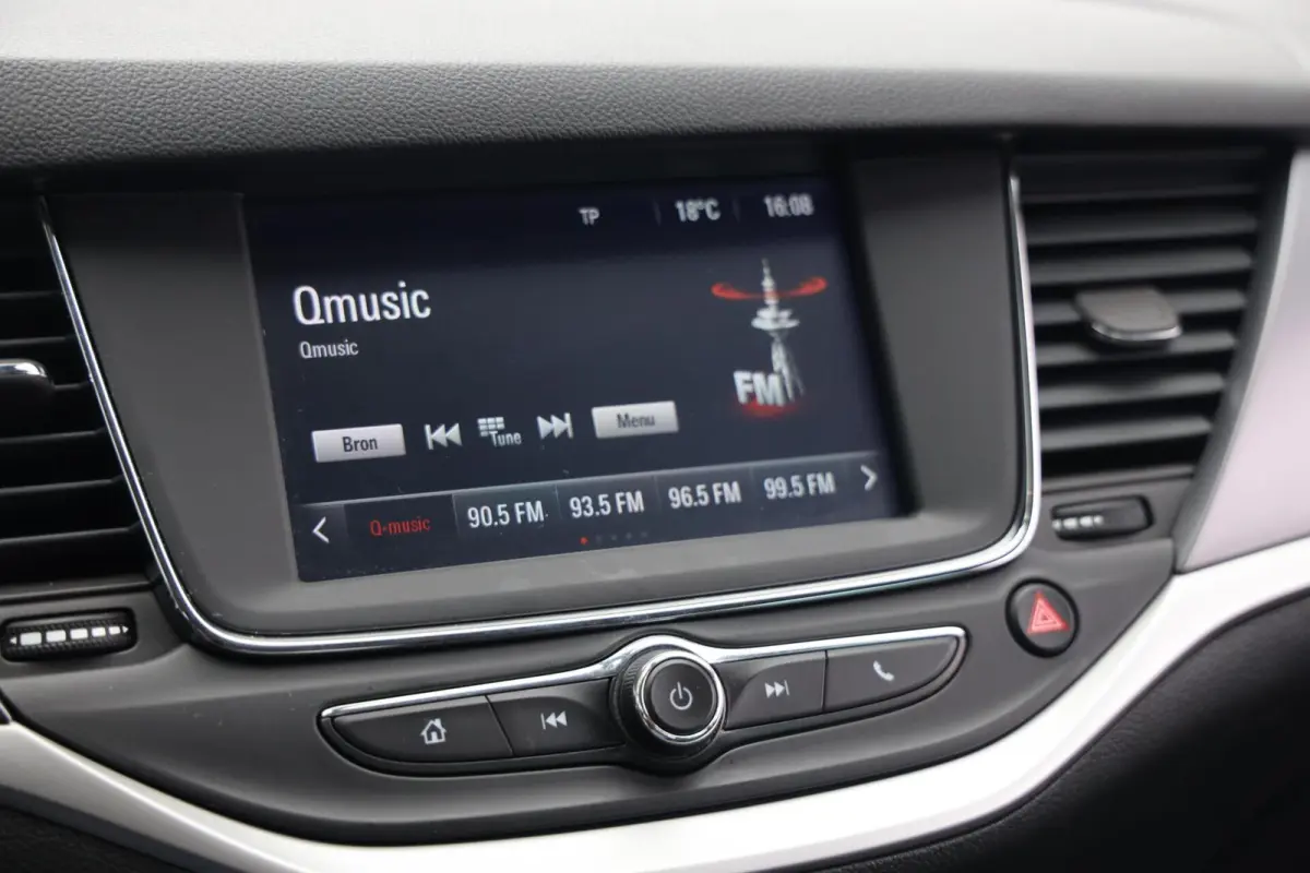 1.0 Turbo 120 Jaar Edition|Carplay|Clima|Cruise|Navi|Comfortstoelen