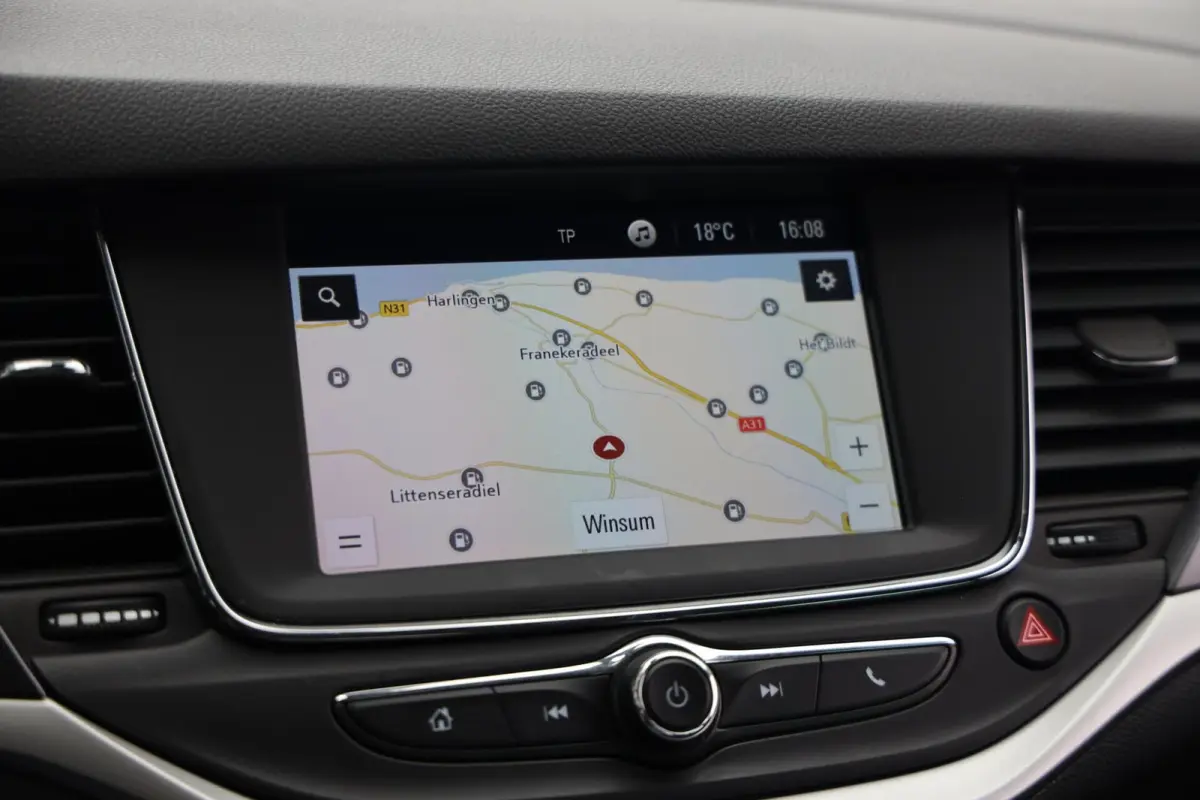 1.0 Turbo 120 Jaar Edition|Carplay|Clima|Cruise|Navi|Comfortstoelen