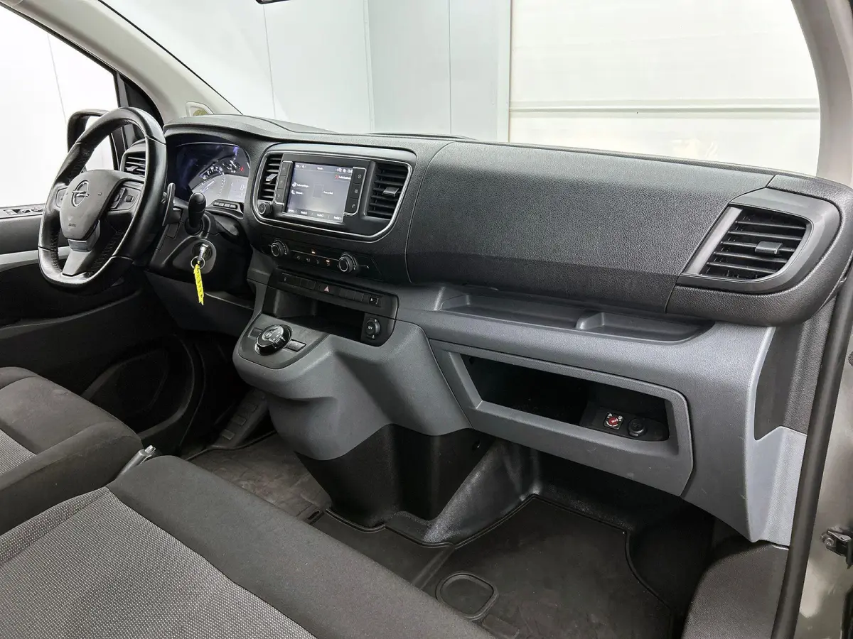 2.0 CDTI L3H1 Automaat Airco Navigatie Trekhaak Camera Cruise Control